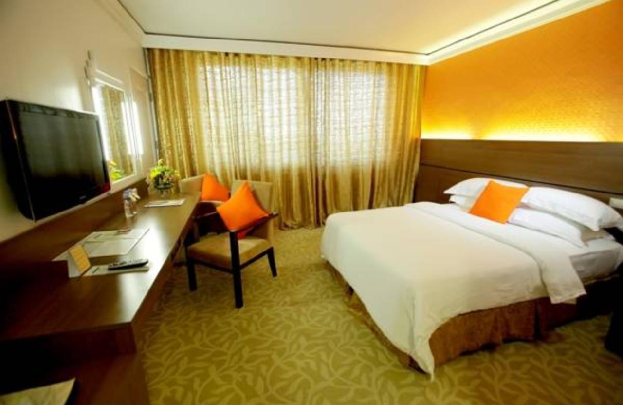 The Royal Mandaya Hotel 3*