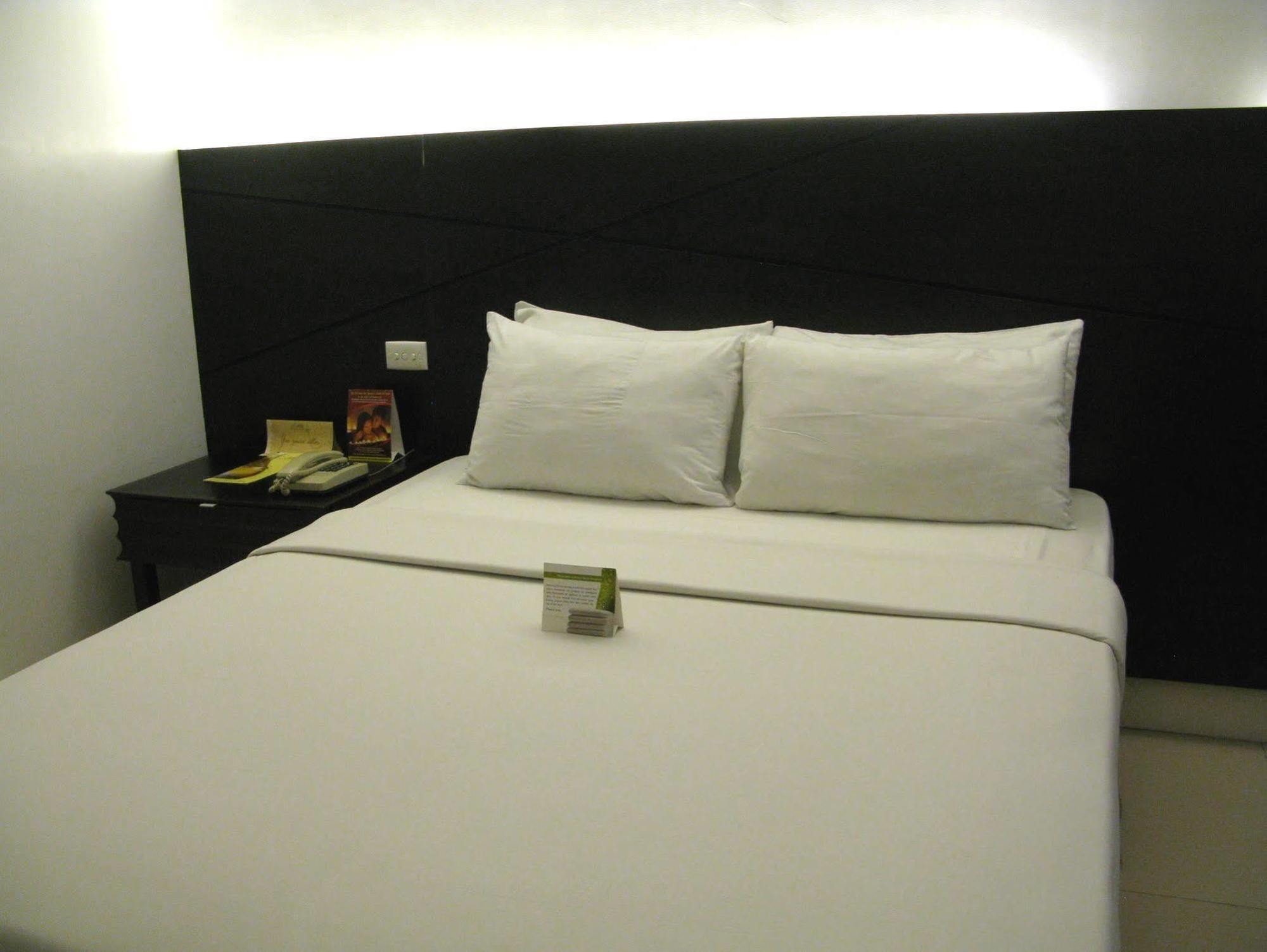 The Royal Mandaya 3* Davao